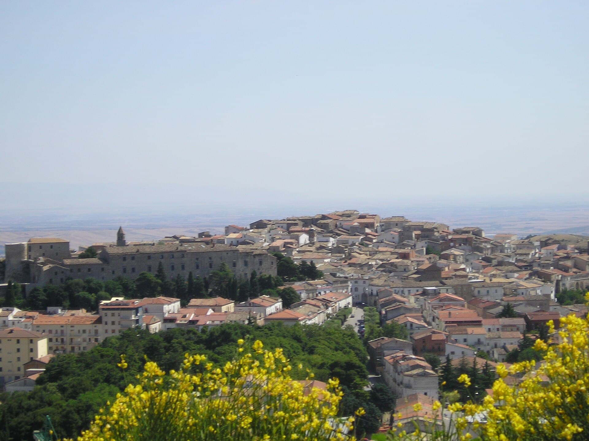 Il borgo in pietra di Bovino arroccato sui Monti Dauni