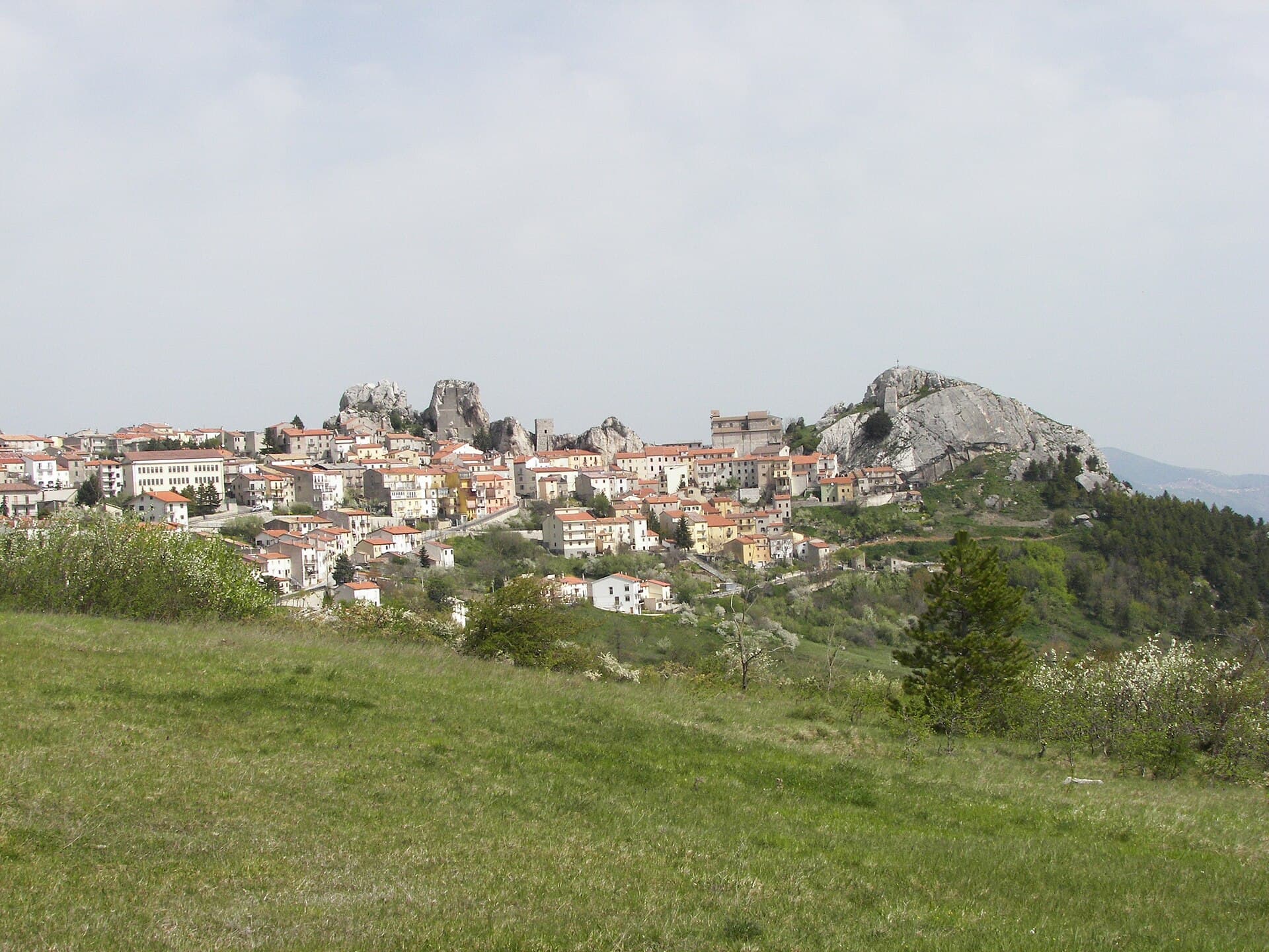 Panorama di Pietrabbondante, borgo dell'Alto Molise