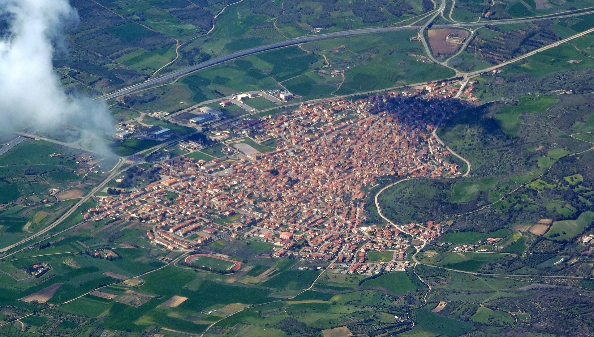 Veduta aerea di Sardara, borgo termale del Medio Campidano