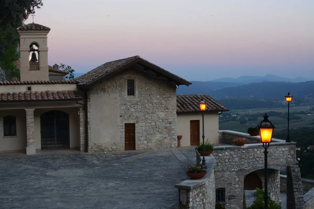Il Santuario di Greccio, dove San Francesco creo' il primo presepe