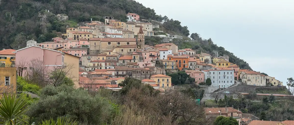 Il centro storico di Maratea e la costa tirrenica della Basilicata