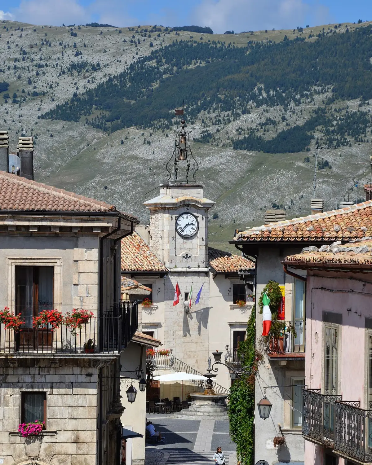 Pescocostanzo, borgo d'arte dell'Altopiano delle Cinque Miglia