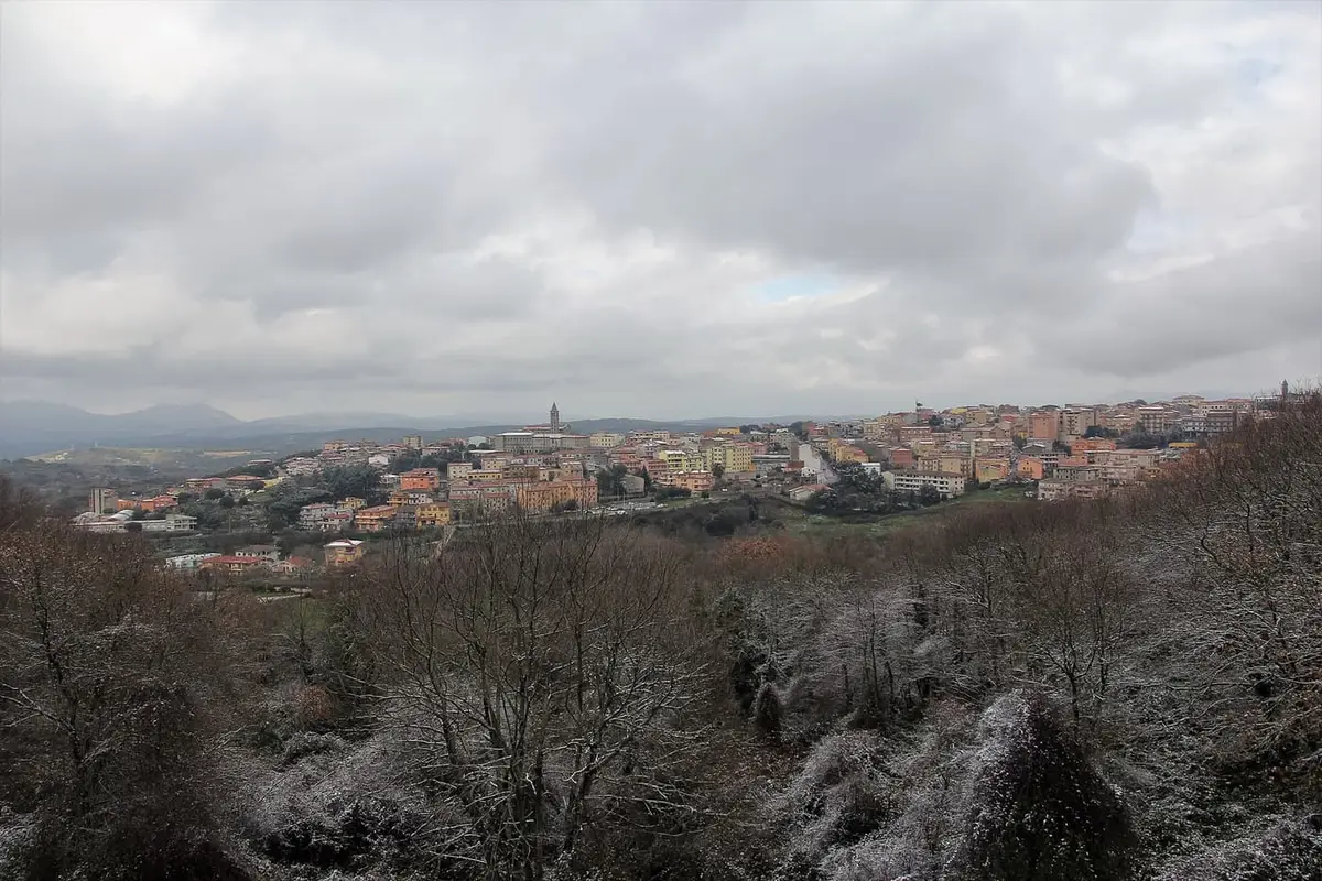 Panorama di Tempio Pausania, capitale del granito in Gallura
